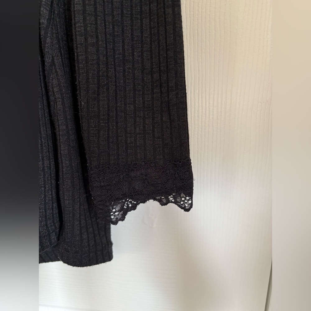 BloomChic Black Ribbed Lace Top - Picture 9 of 9
